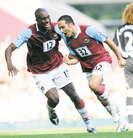 国足步步为 国足步步为