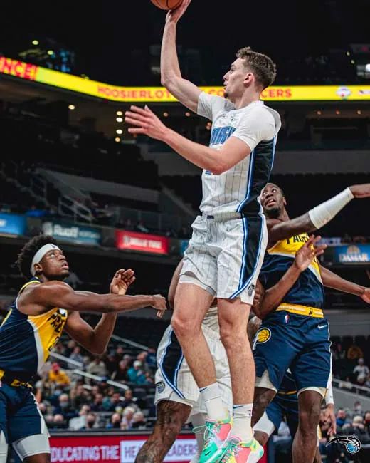 随着官方发 随着官方发