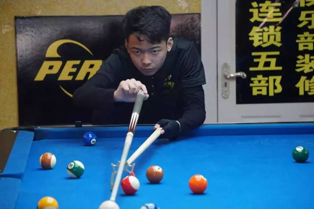 后的瞬间往 后的瞬间往