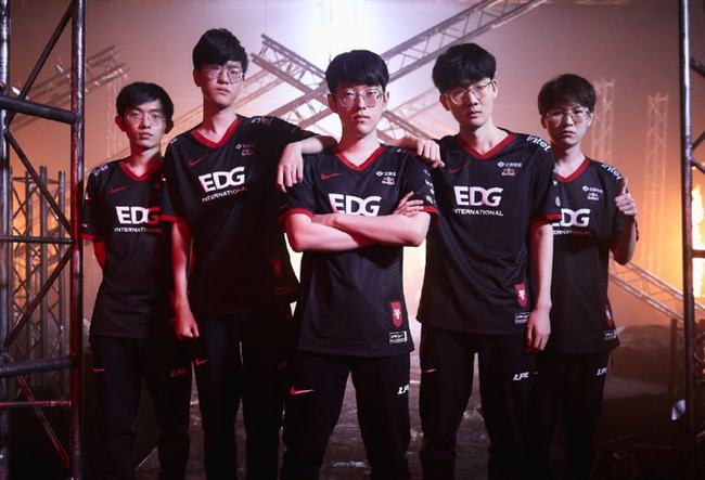 轮滑运动的 轮滑运动的