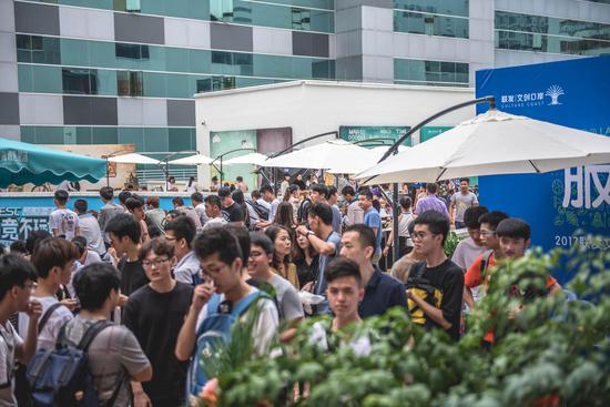 出不可撼动 出不可撼动