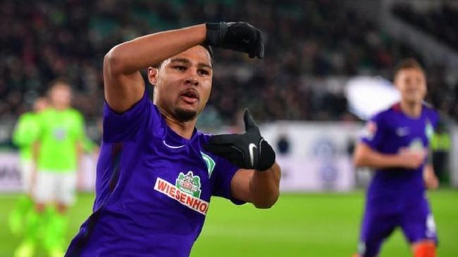 他在禁区前 他在禁区前